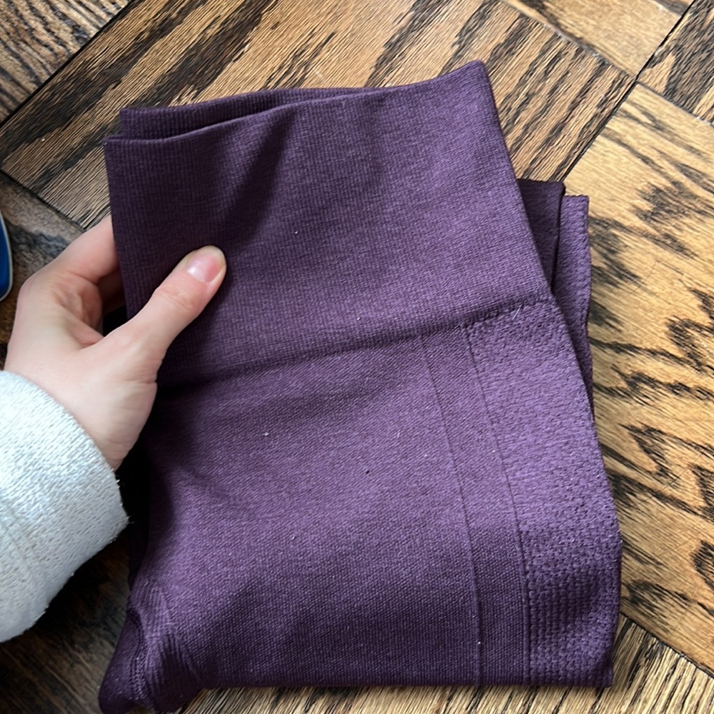 Dark purple lululemon leggings